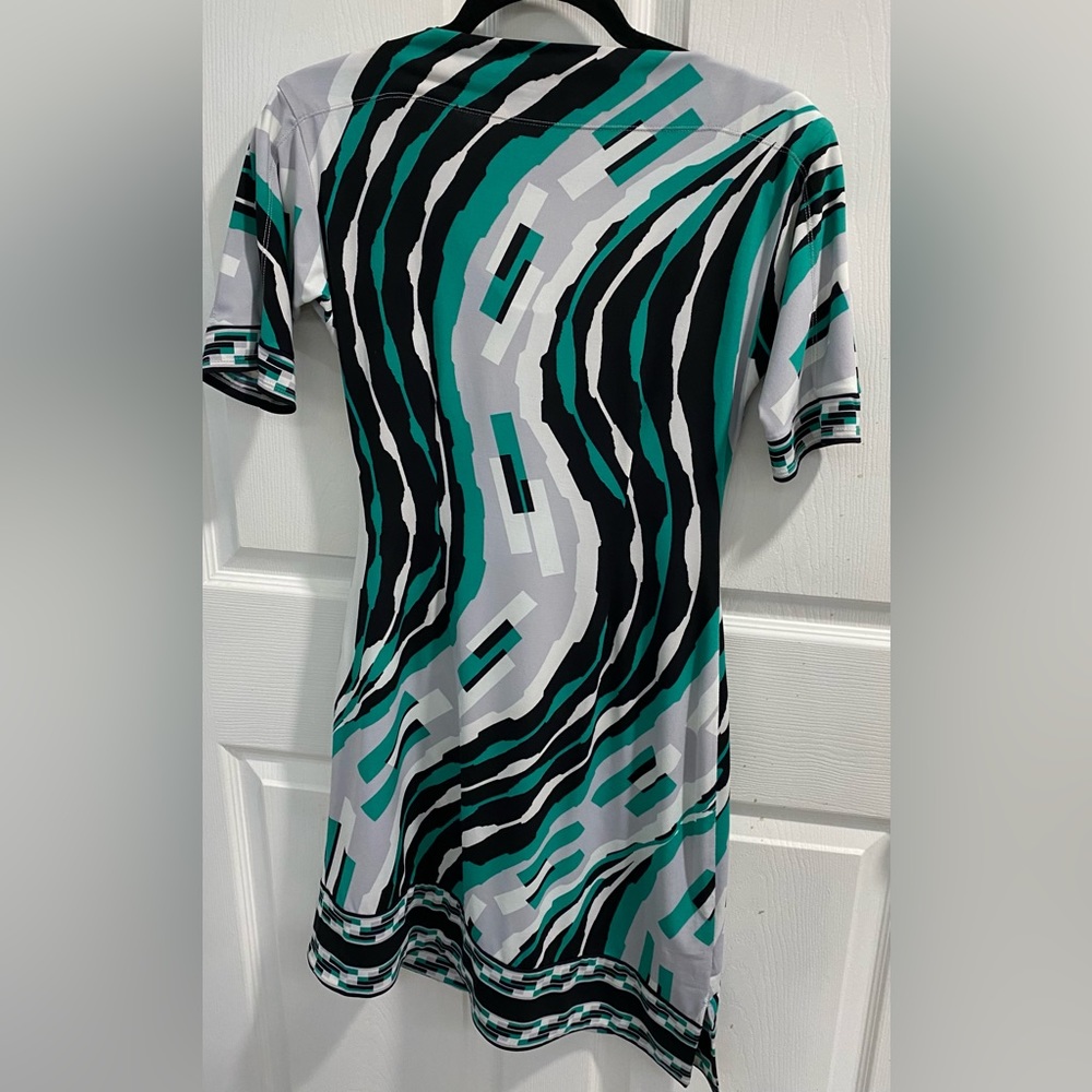 BCBGMAXAZRIA - 3/4 Sleeve Mini Bodycon Dress (Tide Multi) Size MP Petite - Picture 2 of 9